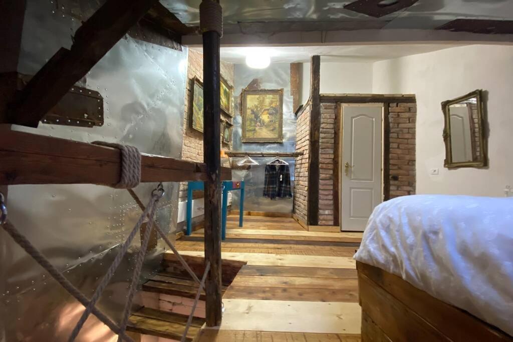 The House A La Cluj Villa Eksteriør billede