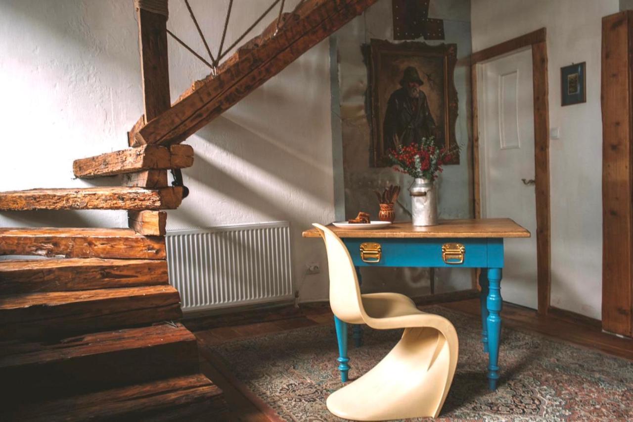 The House A La Cluj Villa Eksteriør billede