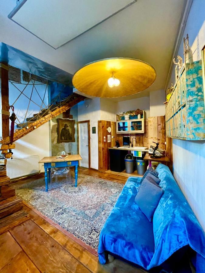 The House A La Cluj Villa Eksteriør billede